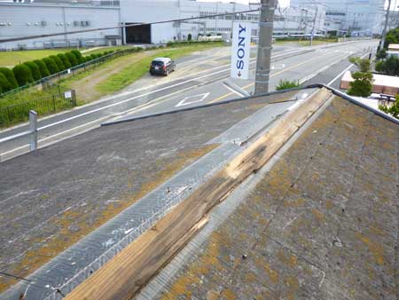 棟板金飛散、木下地腐食