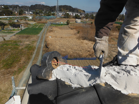 南蛮しっくいで隅棟積み