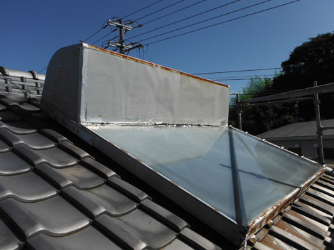 太陽熱温水器撤去